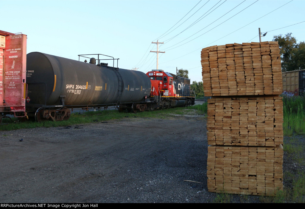 Part way down the spur, L549 works Central Michigan Lumber